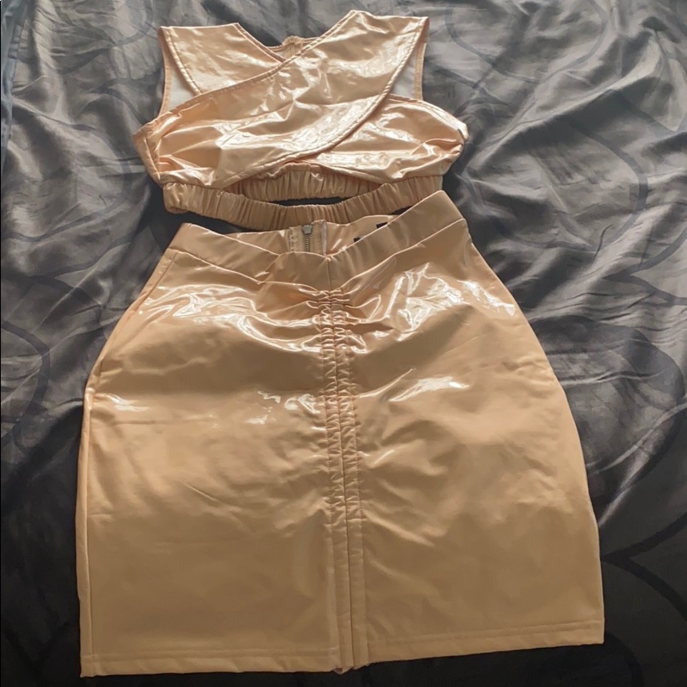 Shane Justin Two piece